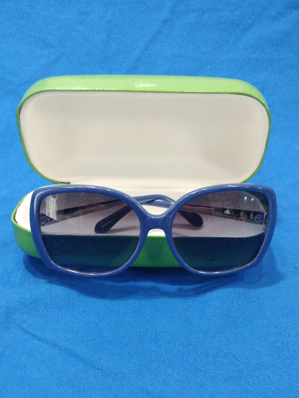 Kate Spade Blue Women's Sunglasses with Protective Case